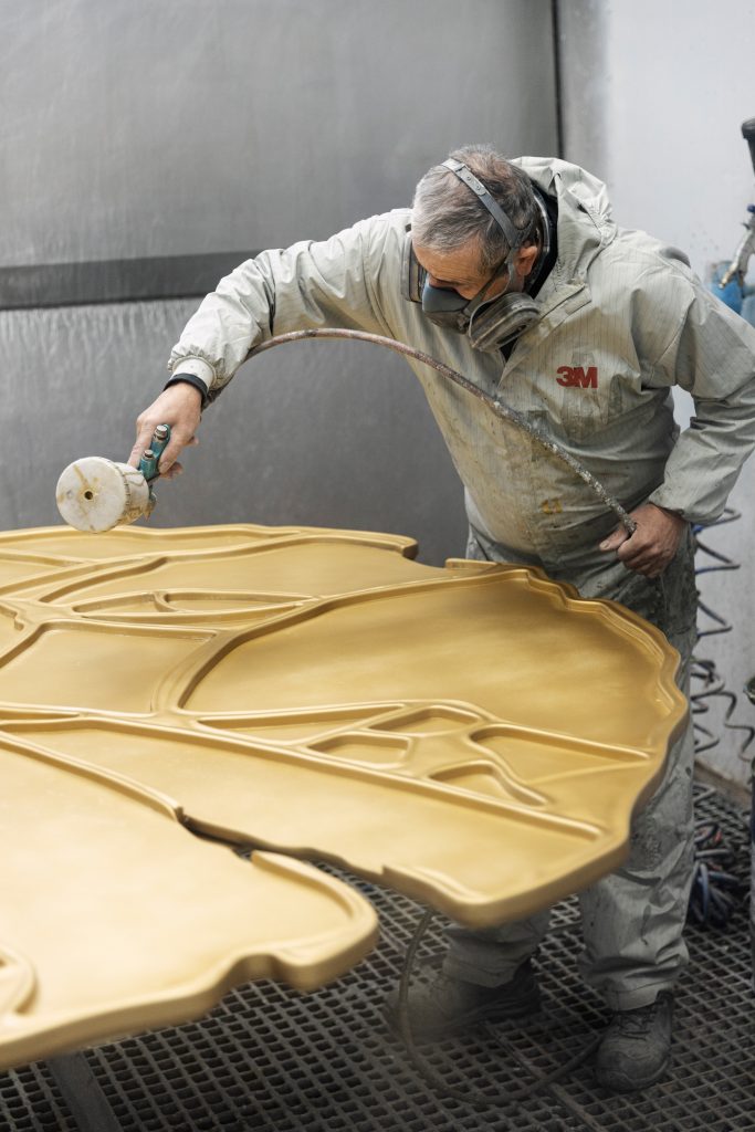 Craftsmanship of the Glance Mirror by Boca Do Lobo